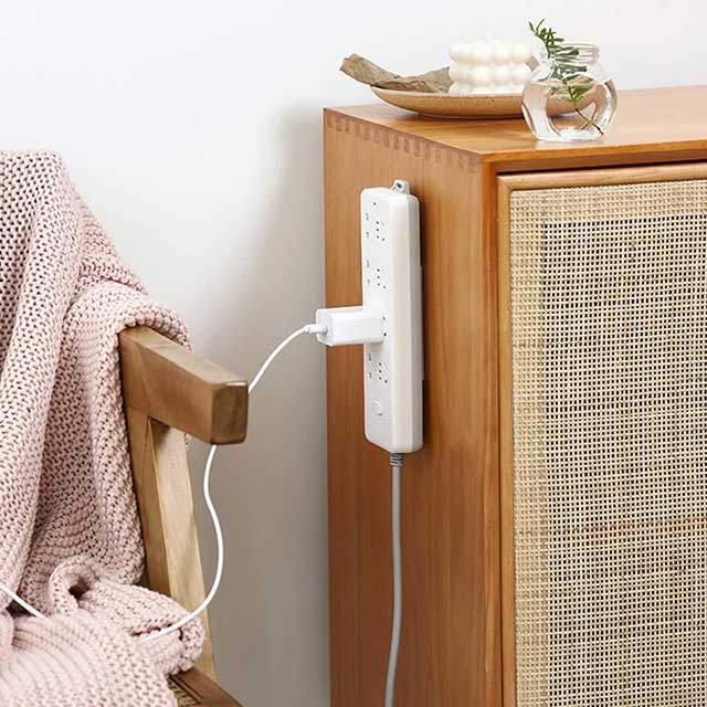 Wall-Mounted Plug Fixer