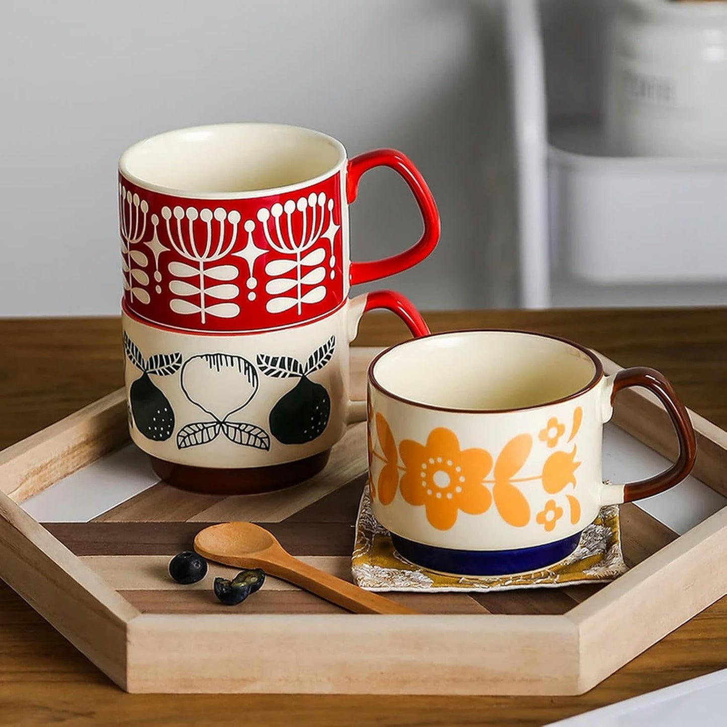 300ml Japanese Retro Floral Coffee Mug Set – Handcrafted Ceramic Oatmeal & Milk Cup – Vintage Flower Design Office Water Mug with Ergonomic Handgrip (300ml)