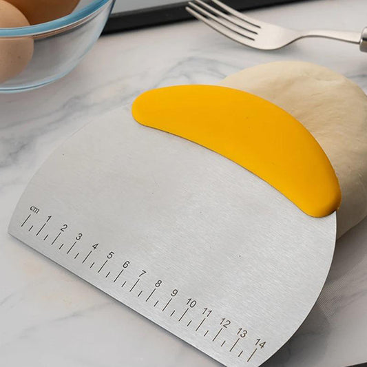 Household Stainless Steel Semi-Round Baking Knife with Scale – Precision Cutter for Cakes, Pastries, and More