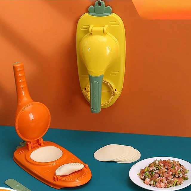 Manual Plastic Dough Wrapper – Easy-to-Use Handheld Dough Rolling and Wrapping Tool