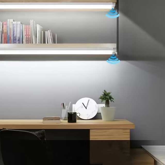 PIR Motion Sensor LED Cabinet Light – USB Rechargeable Wireless Induction Night Light for Wardrobe, Hallway & Closet