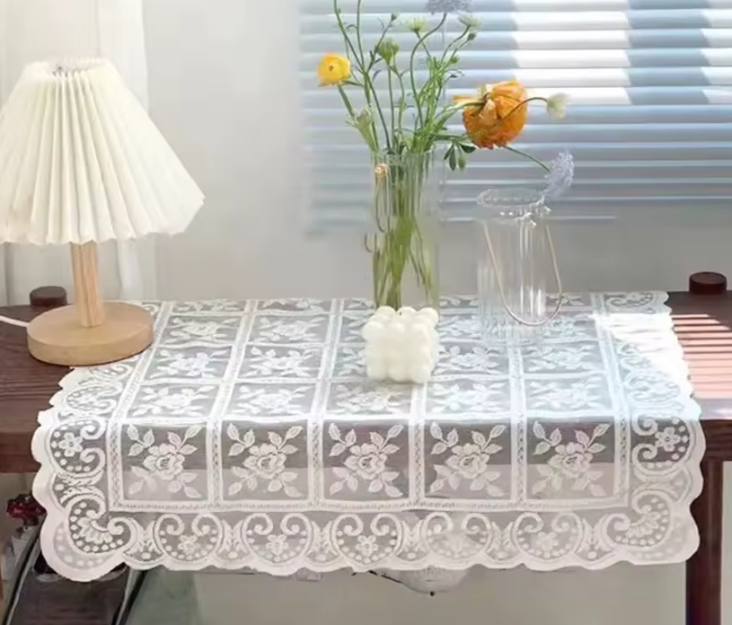 Vintage Embroidered Lace Tablecloth – Elegant Square Polyester Table Cover for Dining, Coffee & Side Tables, Floral Lace Design (140 × 180cm)