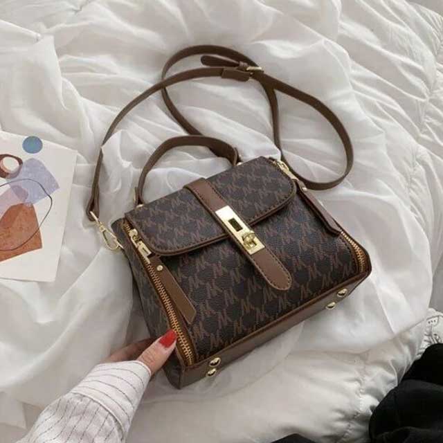 Top Quality PU Leather Shoulder & Handbag for Women – Stylish and Durable Designer Purse