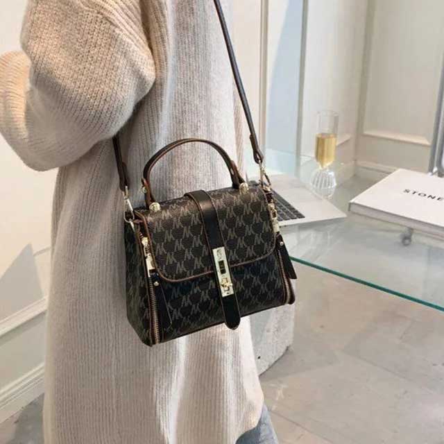 Top Quality PU Leather Shoulder & Handbag for Women – Stylish and Durable Designer Purse