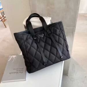 Large Shoulder Bag for Women – Stylish, Spacious, and Durable Designer Handbag