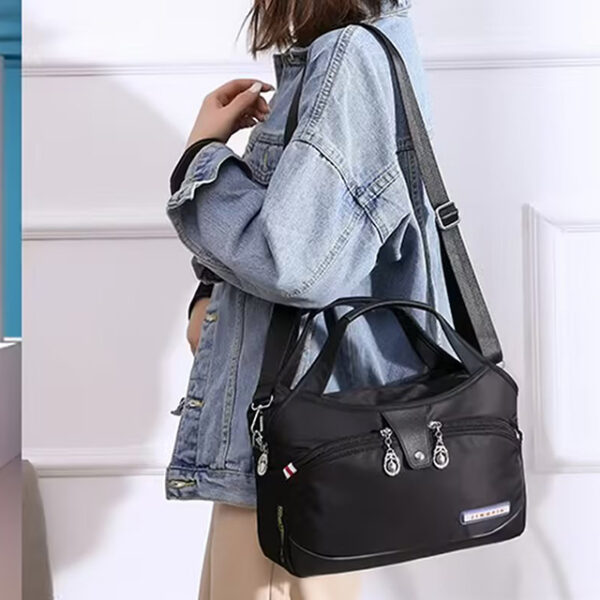 Luxury Fashion Women’s Handbag – Stylish, Elegant & High-Quality Designer Purse